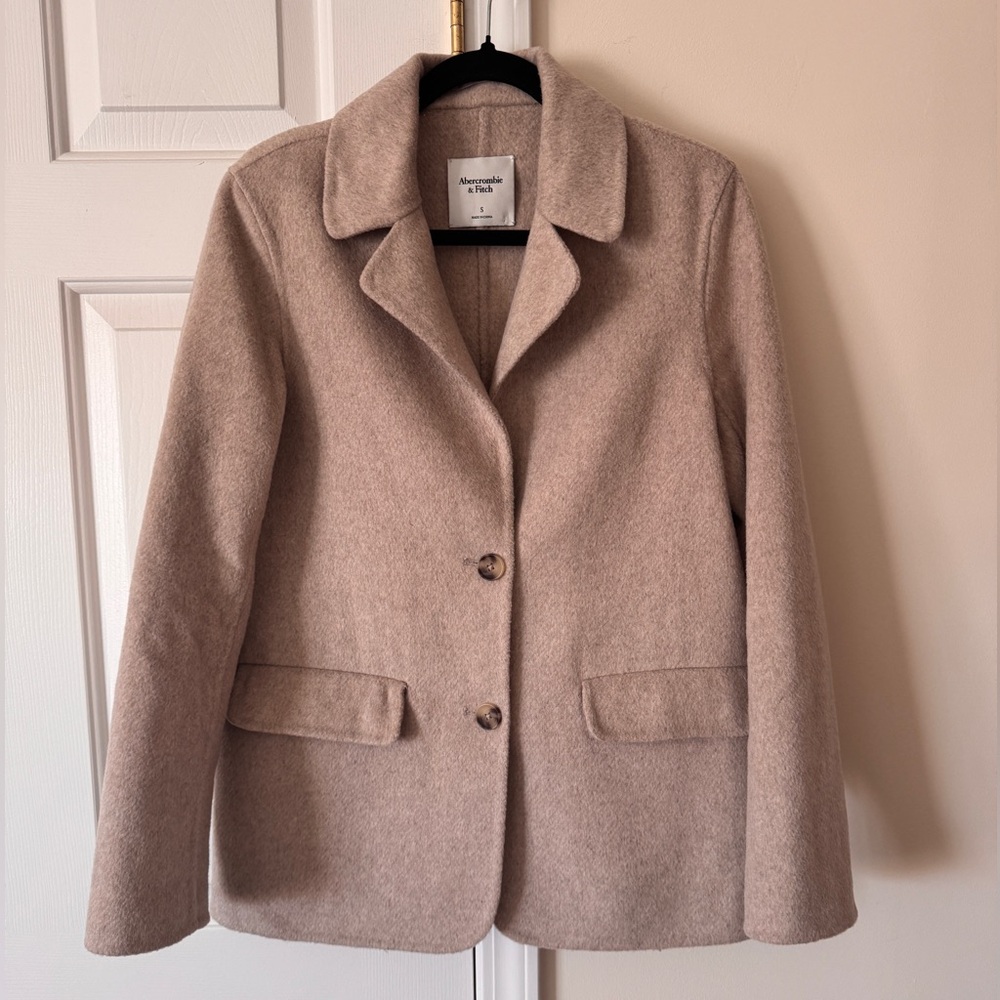 Abercrombie & Fitch Short Peacoat